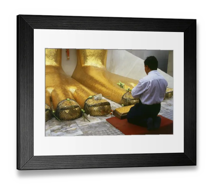 Framed Print : The main feature of Bangkok's Wat Intharawihan is the 32-metre high standing Buddha called either Luang Pho To or