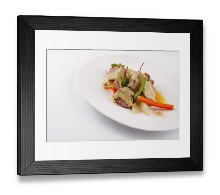 Framed Print : Food, Geroestete Ente mit weisser Sosse auf Platte