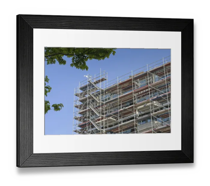 Framed Print : Scaffolding, residential building Framed Print : Scaffolding, residential building