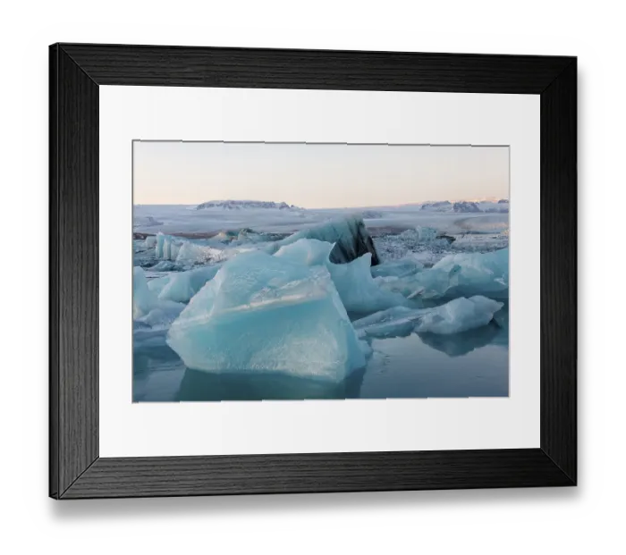 Framed Print : The Glacier Lagoon Joekulsarlon in Iceland Framed Print : The Glacier Lagoon Joekulsarlon in Iceland