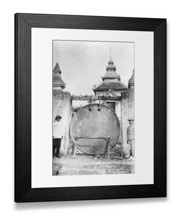 Framed Print : According to the ancient tamnan or historical chronicle of Wat Phra That Haripunchai