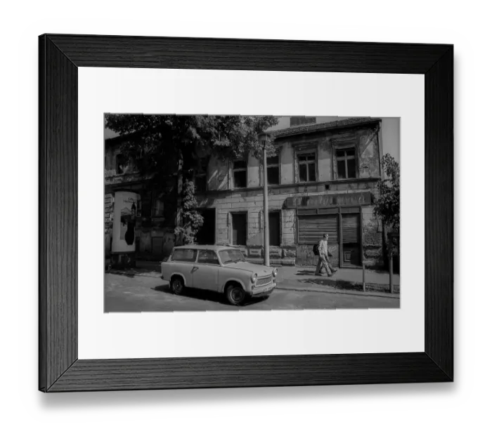Framed Print : Germany, Berlin, 19.05.1992, Street scene
