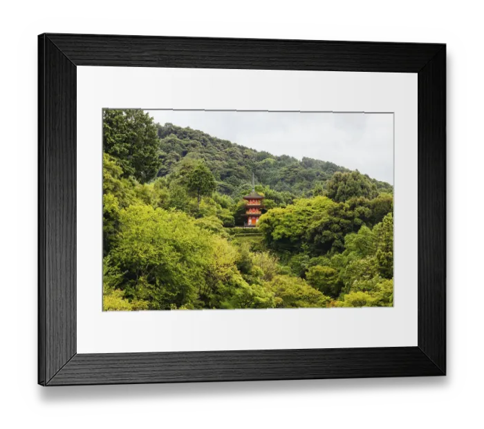 Framed Print : The iconic Kiyomizu-dera temple and mountain view on a sunny spring day in Kyoto