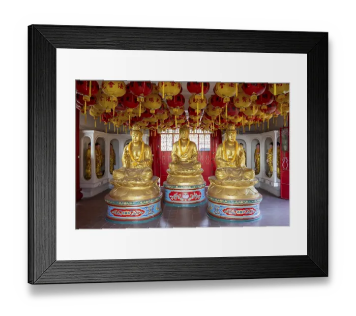 Framed Print : Buddha figures, gilded, Kek Lok Si Temple