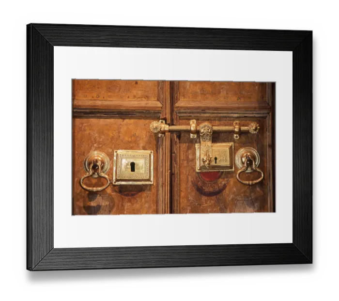 Framed Print : Sri Dalada Maligawa or The Temple of the Sacred Tooth Relic is located in the royal palace complex Framed Print : Sri Dalada Maligawa or The Temple of the Sacred Tooth Relic is located in the royal palace complex