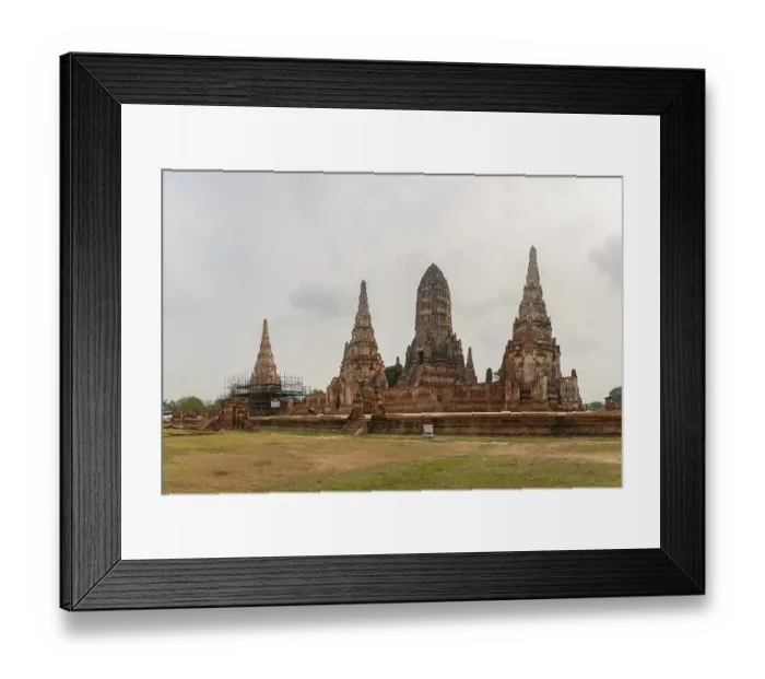 Framed Print : A picture of the central structure of the Wat Chaiwatthanaram Temple