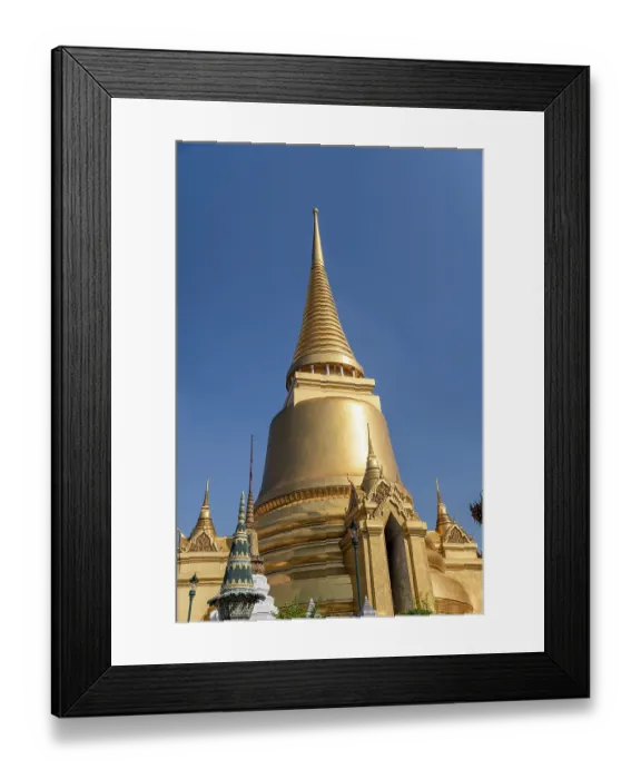 Framed Print : Wat Phra Kaew, Temple of the Emerald Buddha with blue sky in Bangkok