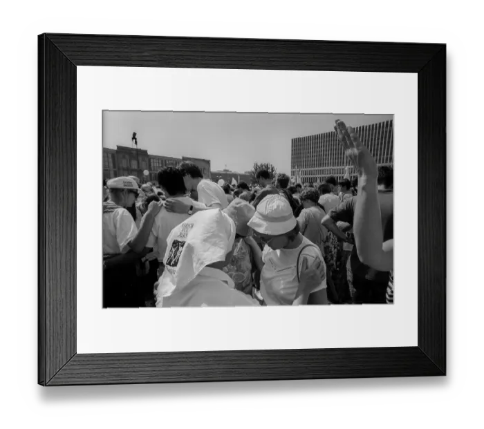 Framed Print : Germany, Berlin, 23 May 1992, March for Jesus
