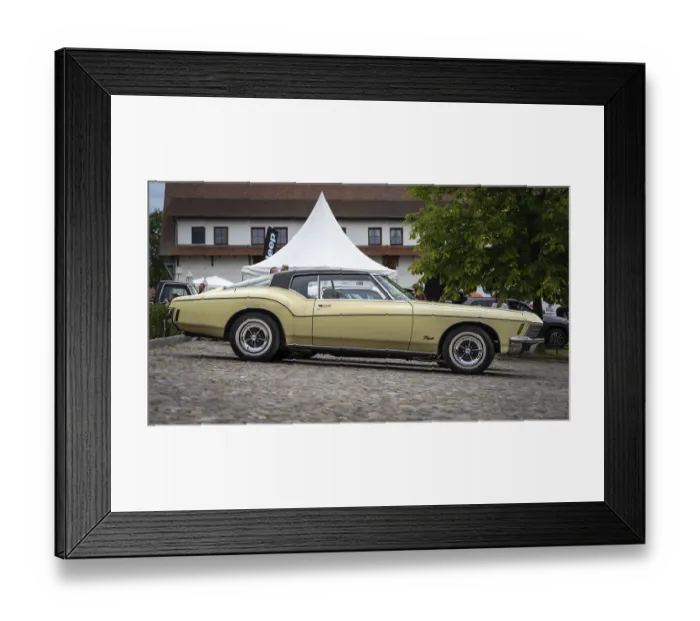 Framed Print : DIEDERSDORF, Germany - AUGUST 30 Framed Print : DIEDERSDORF, Germany - AUGUST 30