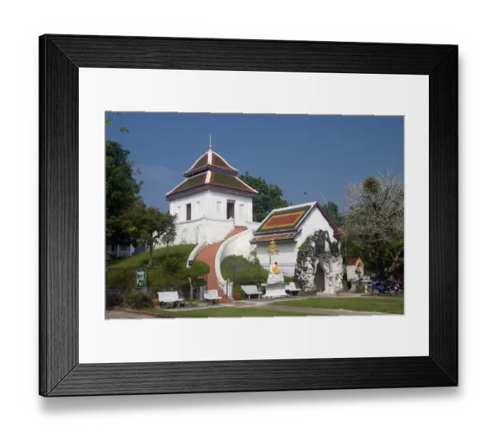 Framed Print : Wat Phra Mahathat Woramahawihan Framed Print : Wat Phra Mahathat Woramahawihan