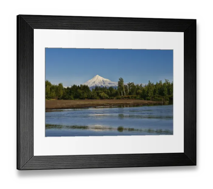Framed Print : Tolbatschik Vulkan in Kamtschatka Framed Print : Tolbatschik Vulkan in Kamtschatka