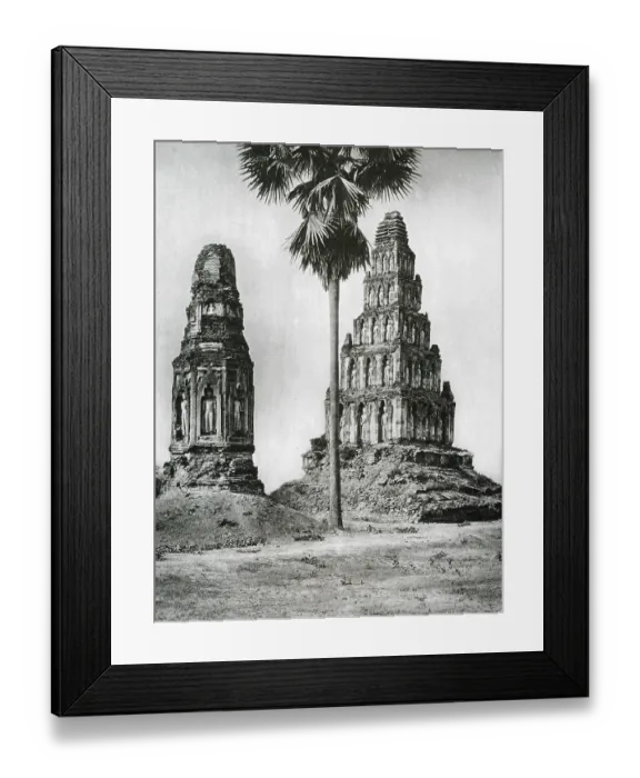Framed Print : Wat Chamathewi (Chama Thewi or Chamadevi) or Wat Kukut (Temple of the Broken Reliquary) as it is also known Framed Print : Wat Chamathewi (Chama Thewi or Chamadevi) or Wat Kukut (Temple of the Broken Reliquary) as it is also known