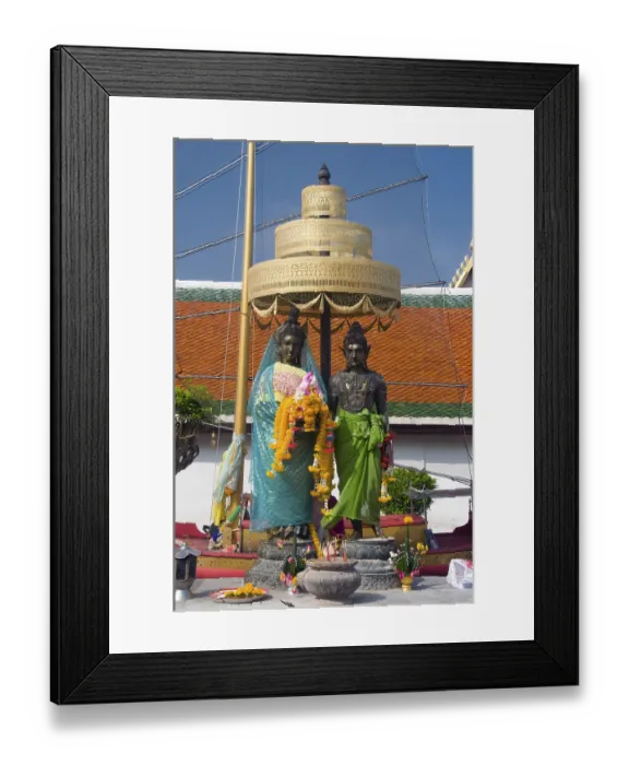 Framed Print : Wat Phra Mahathat Woramahawihan