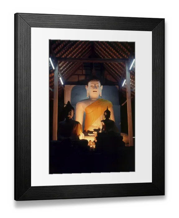 Framed Print : Wat Inthakin (วัด อินทขีล)