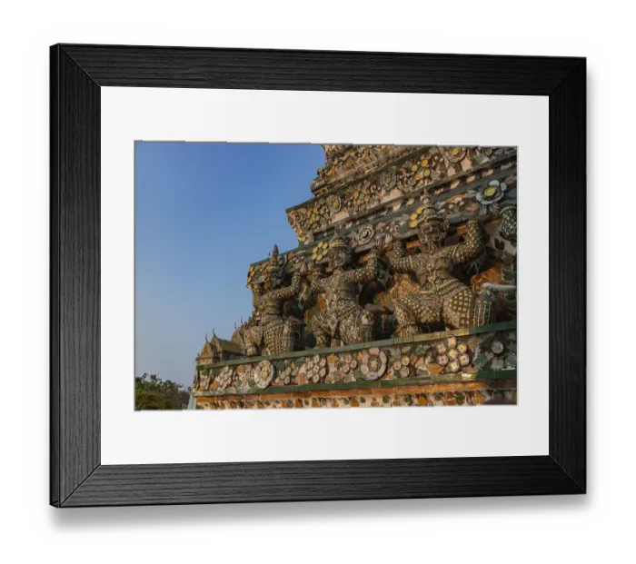 Framed Print : A picture of the statues at the Wat Arun Temple