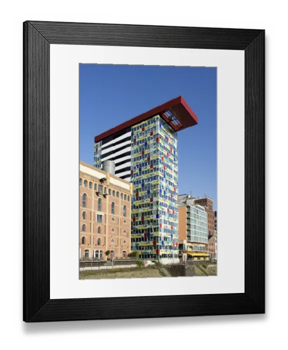 Framed Print : The Colorium in the Duesseldorfer Medieharbor