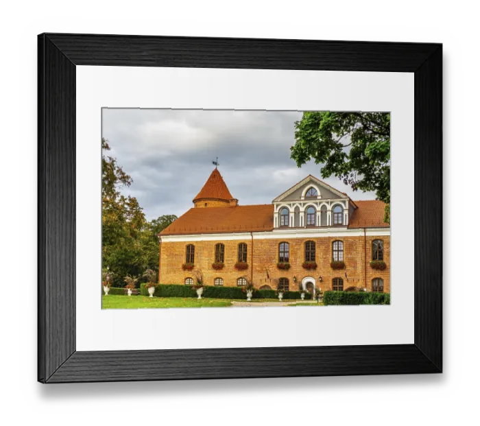 Framed Print : Raudondvaris Manor Castle. Gothic-Renaissance Gentry Residence Framed Print : Raudondvaris Manor Castle. Gothic-Renaissance Gentry Residence