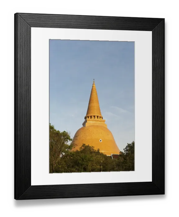 Framed Print : Phra Pathom Chedi, stupa in the evening light