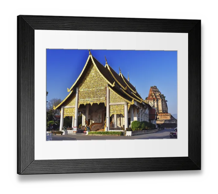 Framed Print : Wat Chedi Luang, a Buddhist temple in Chiang Mai