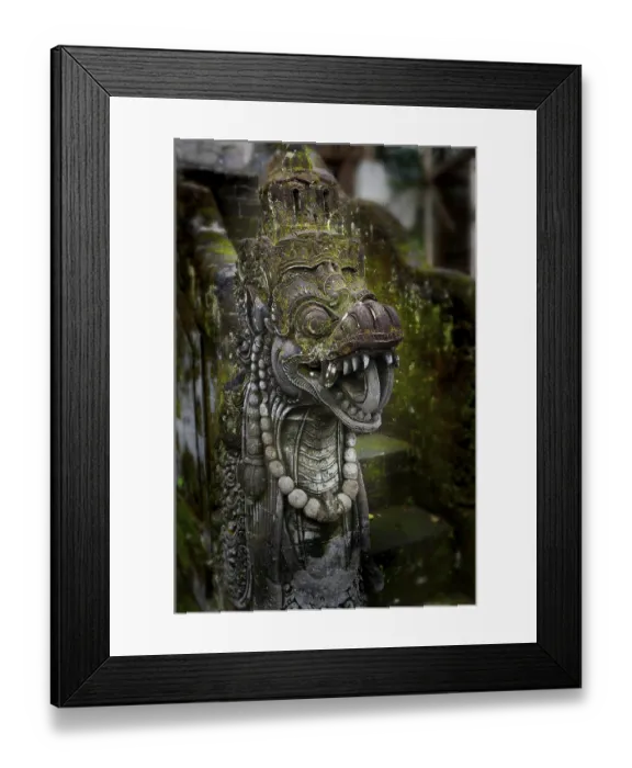 Framed Print : Balinese mythologie-figure in Pura