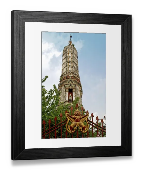 Framed Print : Wat Arun, Temple of the Dawn, Buddhist temple Framed Print : Wat Arun, Temple of the Dawn, Buddhist temple