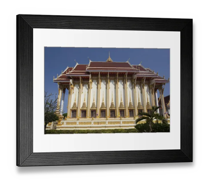 Framed Print : Saint Bot, Temple Wat That At Bueng