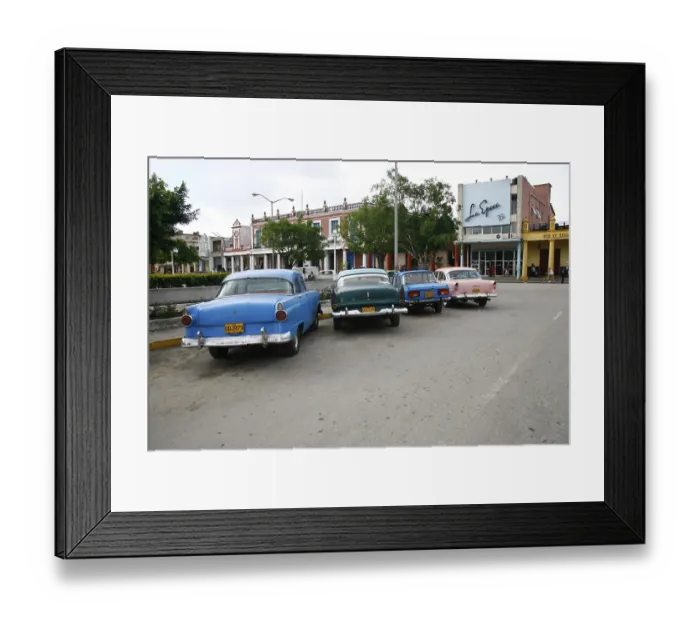 Framed Print : Vintage cars in Holguin, Cuba