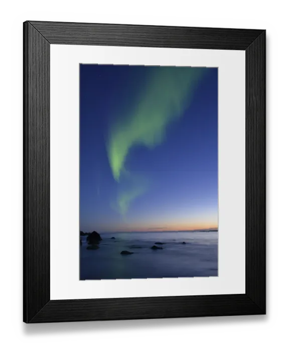Framed Print : Northern Lights on Utakleiv Beach Framed Print : Northern Lights on Utakleiv Beach