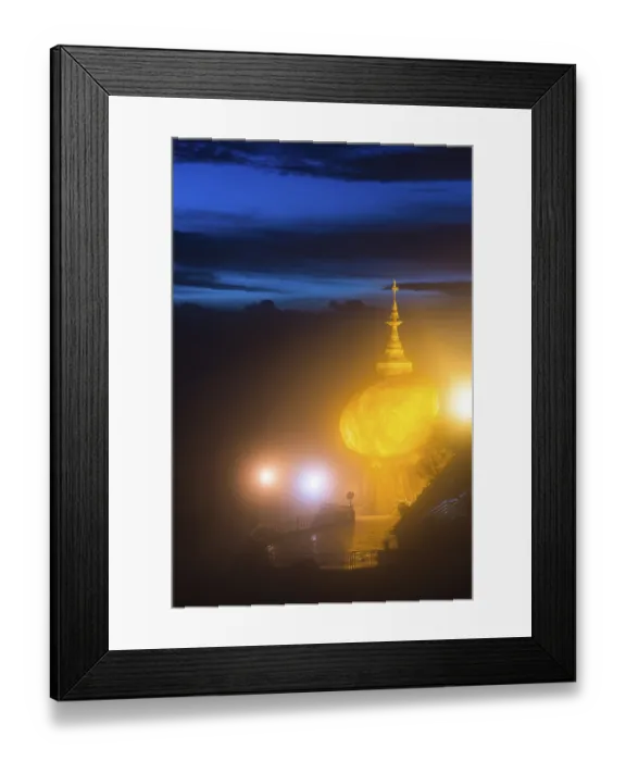 Framed Print : Illuminated Golden Rock at night with Kyaiktiyo Pagoda