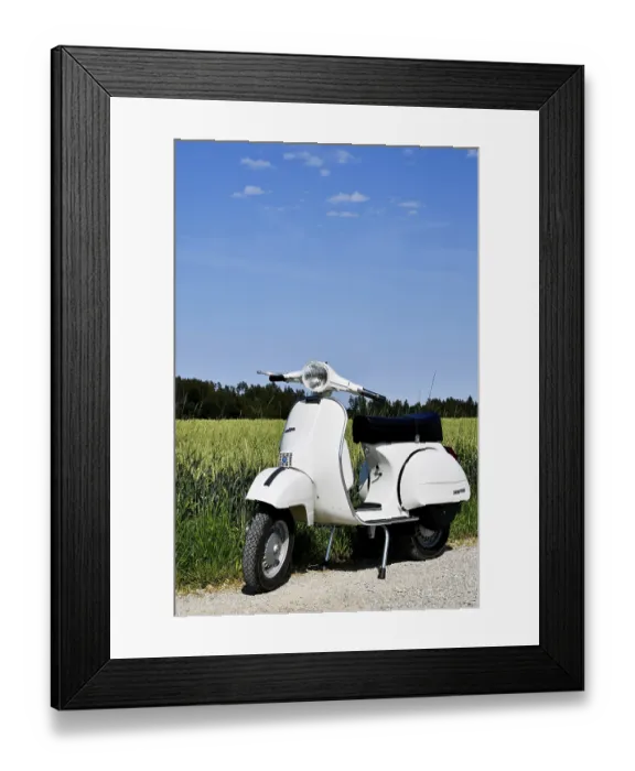 Framed Print : Vespa PX 200 E, P 200 X E, VSX 1T Framed Print : Vespa PX 200 E, P 200 X E, VSX 1T