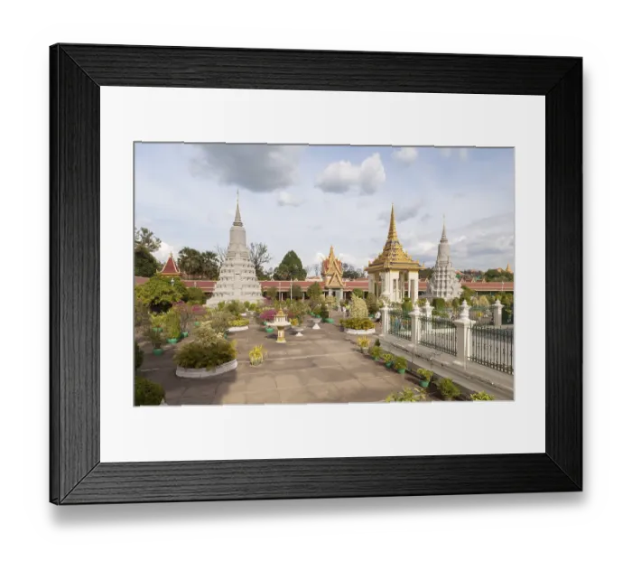 Framed Print : The grounds of the Royal Palace