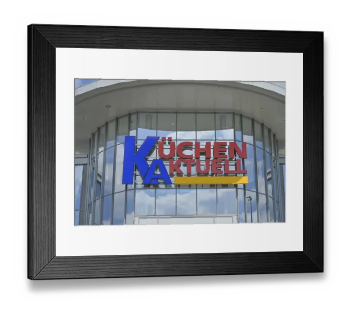 Framed Print : Kuchen Aktuell, Nonnendammallee