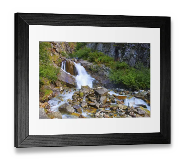Framed Print : Wasserfall im Maggiatal, Tessin in der Schweiz