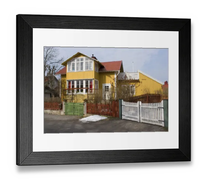 Framed Print : Wooden house, archipelago island Vaxholm, Sweden Framed Print : Wooden house, archipelago island Vaxholm, Sweden