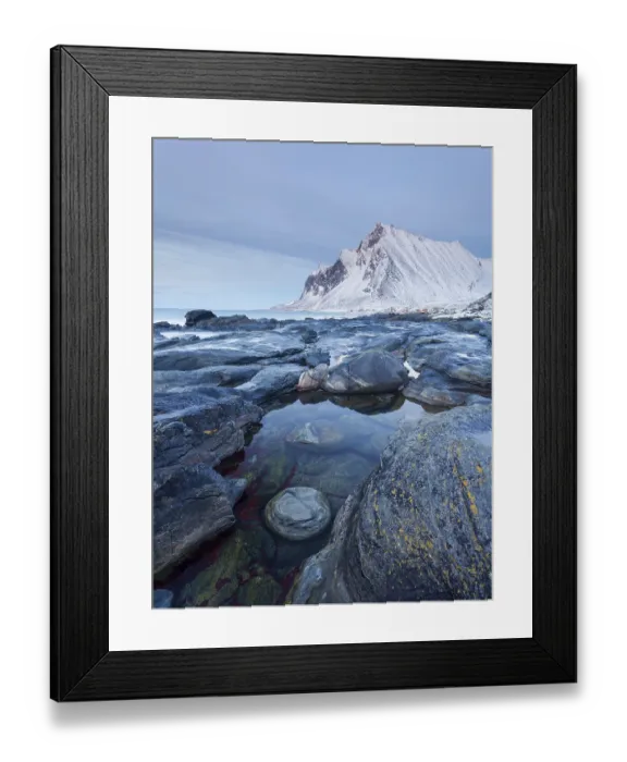 Framed Print : Bjorntinden mountain in winter