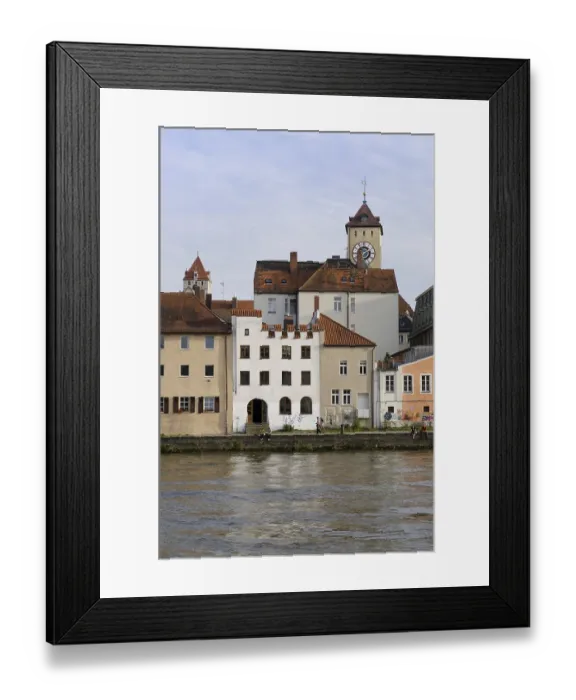 Framed Print : View from Oberer Woehrd district across the Danube River looking towards the historic district and Rathausturm tower