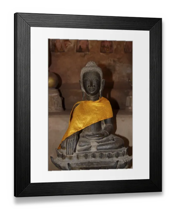 Framed Print : Sitting old bronze Buddha statue Framed Print : Sitting old bronze Buddha statue