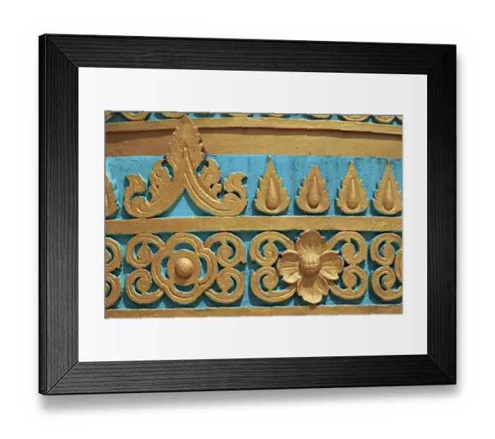 Framed Print : Close-up of the Shwemawdaw Pagoda