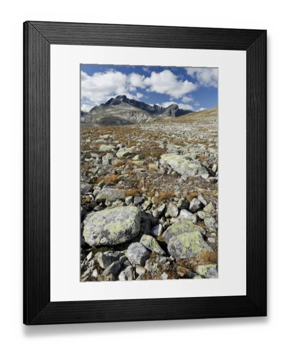 Framed Print : View of Storstyggesvanatinden mountain in the Svanadalen valley