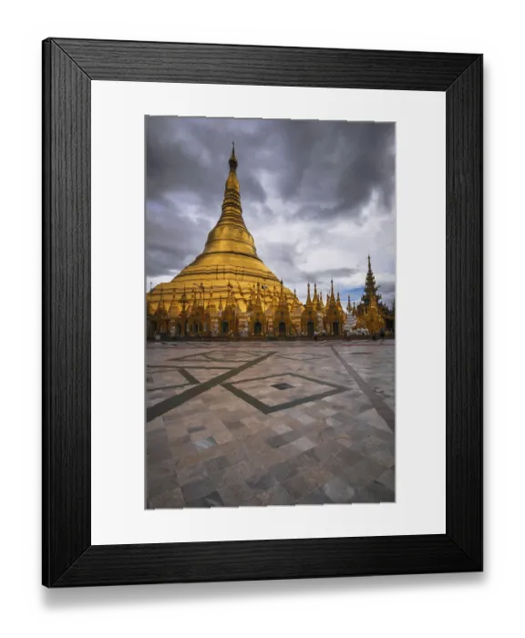 Framed Print : Shwedagon Pagoda Temple shining in the beautiful sunset in Yangon Framed Print : Shwedagon Pagoda Temple shining in the beautiful sunset in Yangon