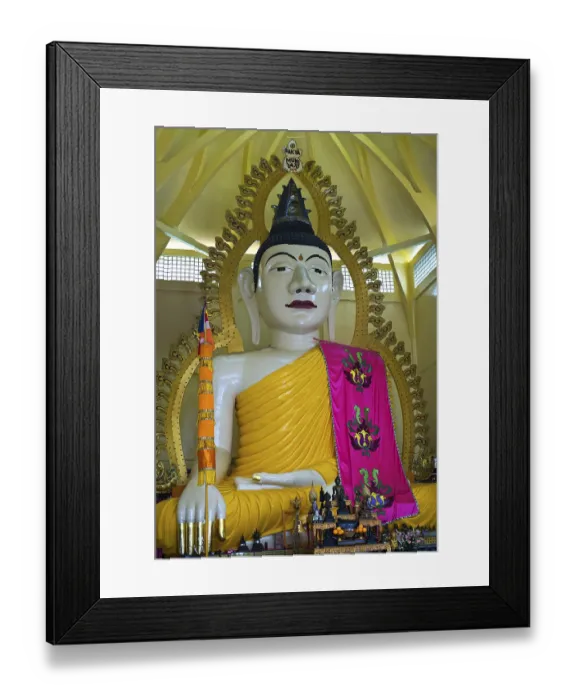Framed Print : Giant Buddha statue in the Sakya Muni Buddha Gaya Temple Framed Print : Giant Buddha statue in the Sakya Muni Buddha Gaya Temple