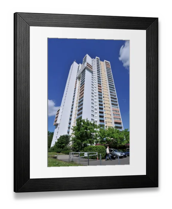 Framed Print : Ideal House, Plattenbau, Plattenbauten Framed Print : Ideal House, Plattenbau, Plattenbauten