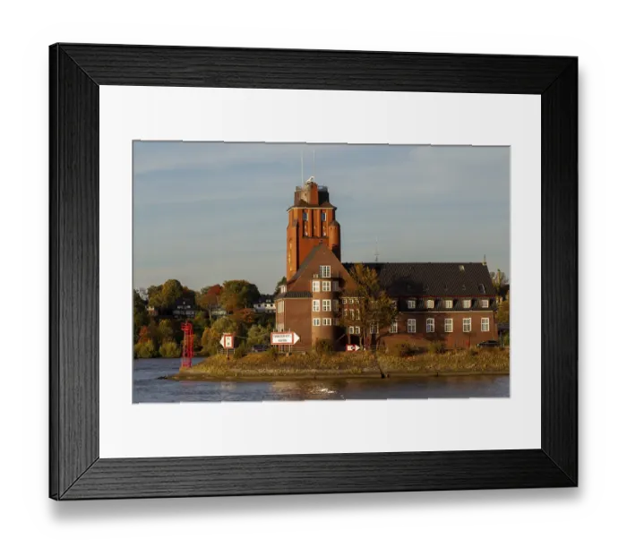 Framed Print : The Seemannshoft pilot house Framed Print : The Seemannshoft pilot house