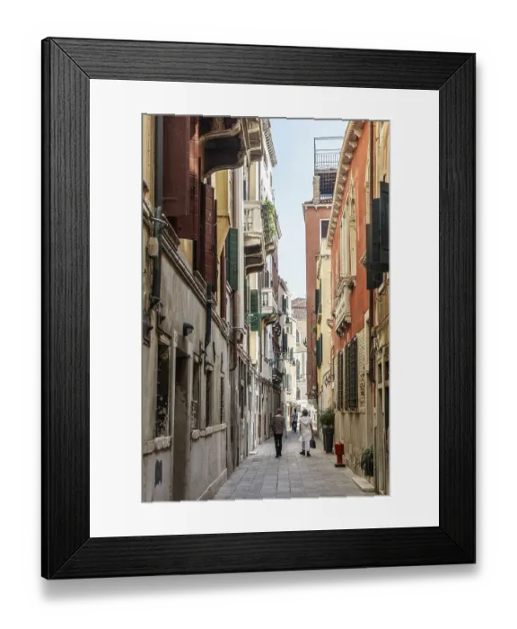 Framed Print : People walking along a narrow street in Venice Framed Print : People walking along a narrow street in Venice