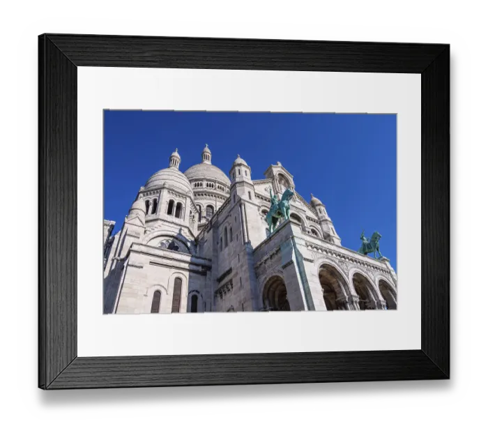 Framed Print : View of the Sacre-Coeur Basilica in Paris, France