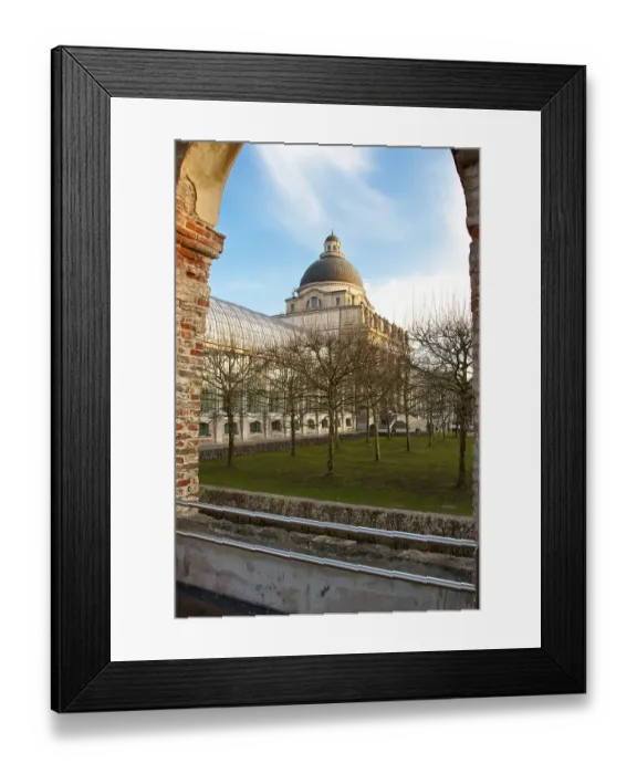 Framed Print : Bavarian State Chancellery, Munich, evening mood