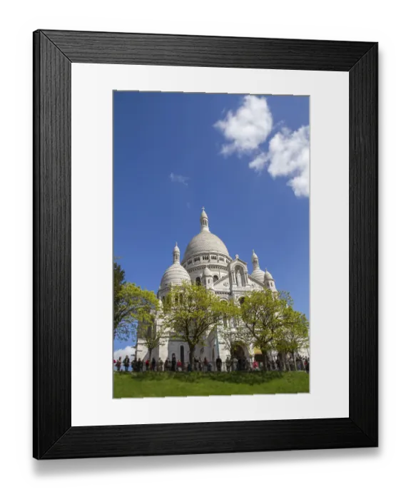 Framed Print : The Sacre Coeur Basilica in Paris, France