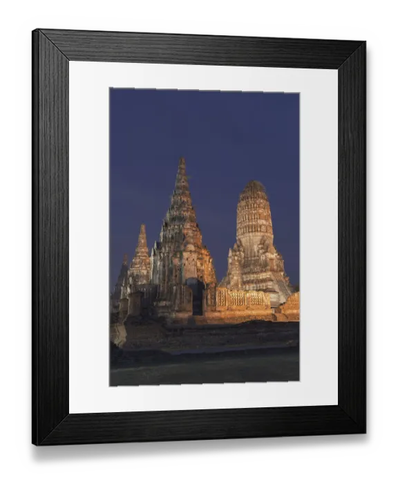 Framed Print : Wat Chaiwatthanaram temple at night