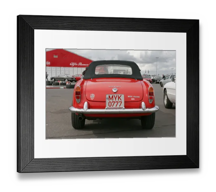 Framed Print : Alfa Romeo Giulietta Spider 1600 Veloce
