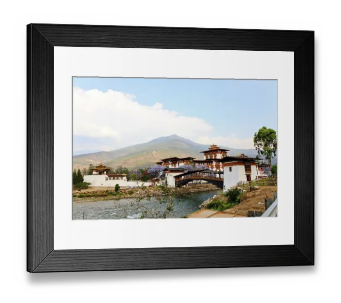 Framed Print : Punakha dzong with wooden cantilever bridge